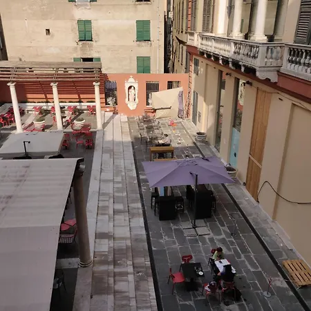 Apartment Finestra Speciale Su Palazzo Rosso. Monolocale *