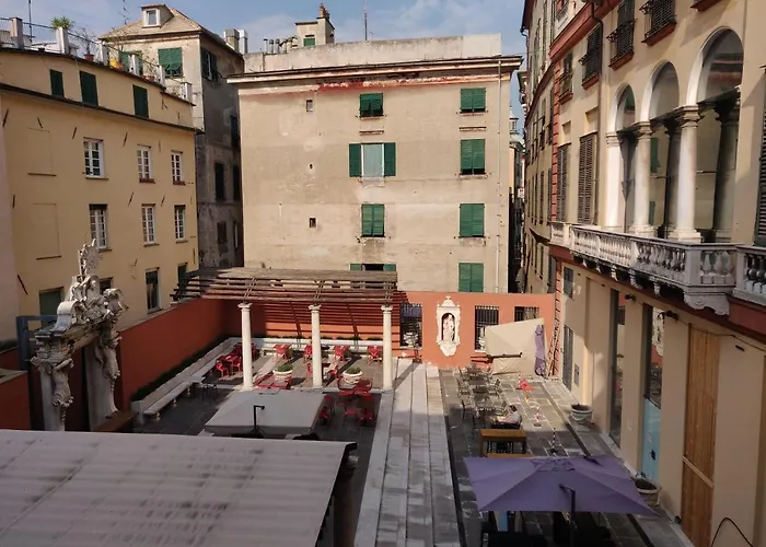 Apartmán Finestra Speciale Su Palazzo Rosso. Monolocale Janov